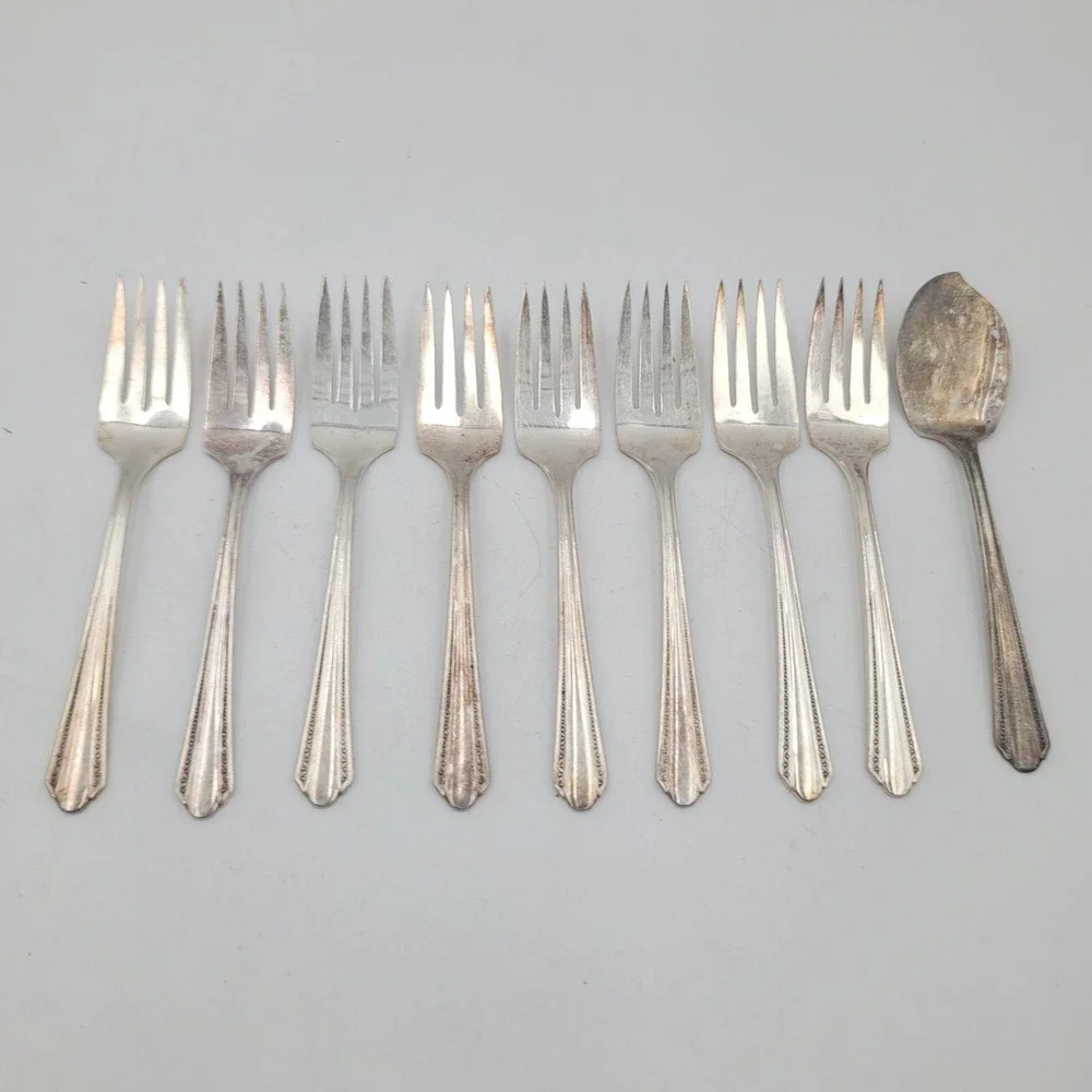 Wm. A. Rogers piece set